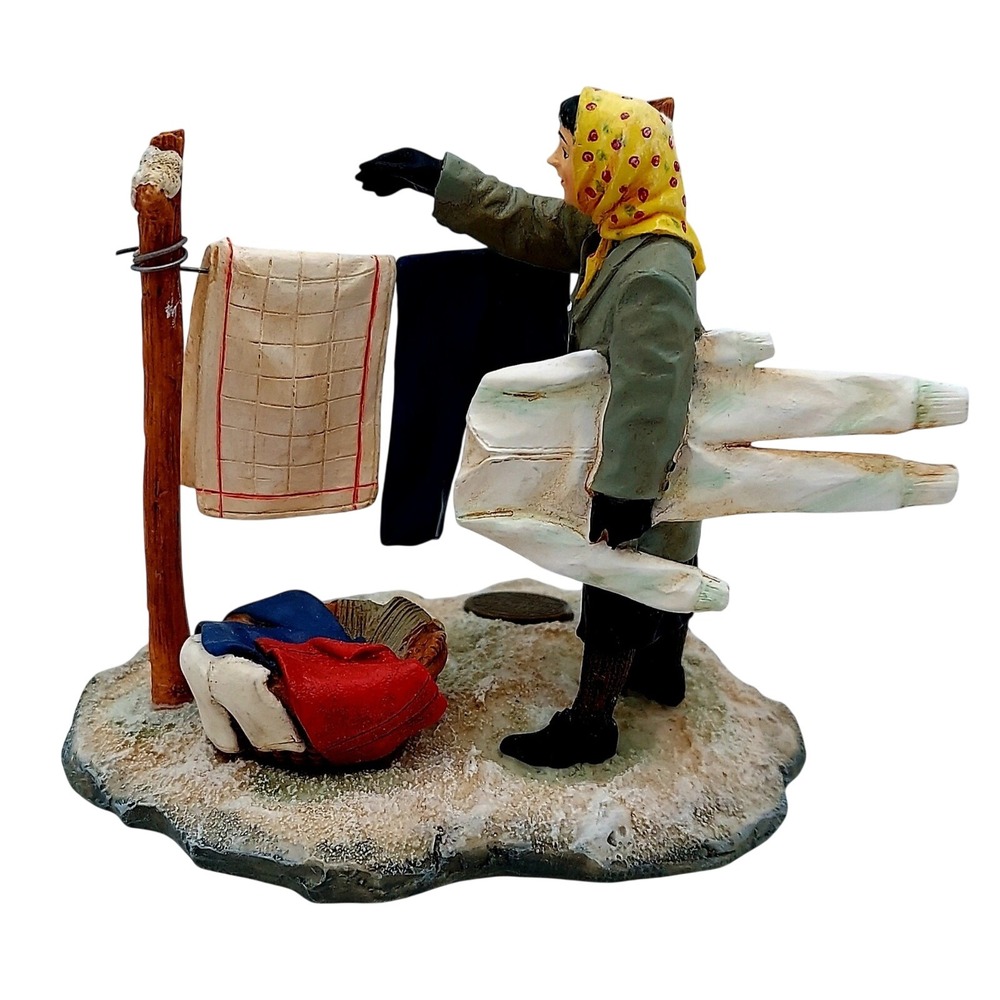 1999 The Saturday Evening Post Frozen Laundry / Frozen Clothes Figurines